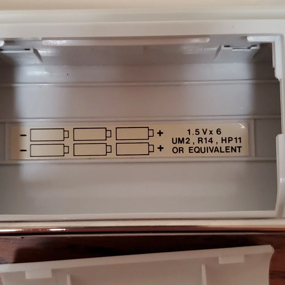SALTON Lighted Make-up Mirror